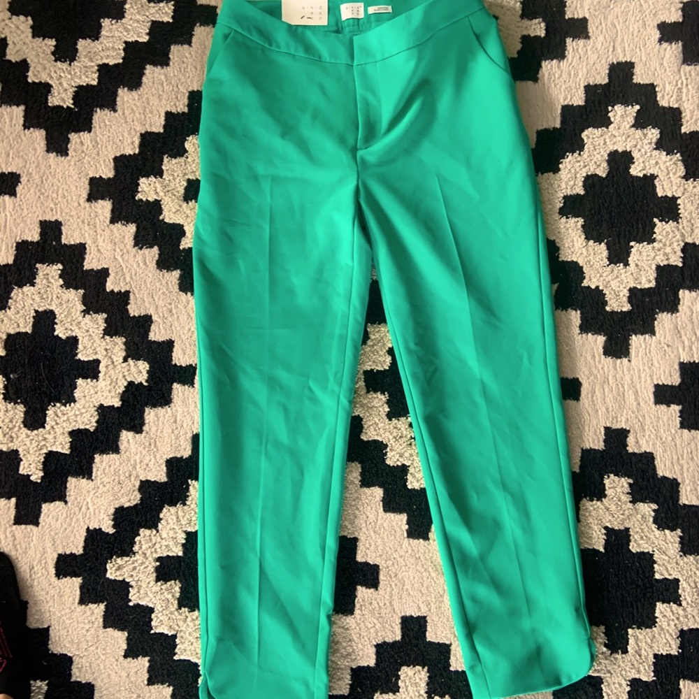 Kelly Green Crop Pant NWT